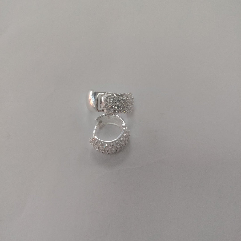 HUGGIES C/CIRCONIAS PLATA .925 5.6 GR (NUEVO)