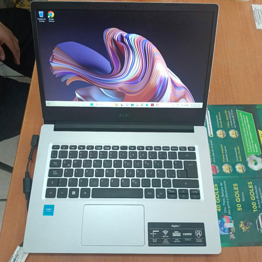 LAPTOP ACER ASPIRE 1 A114-33-C3Q7 (2022) 64 GB SSD 4 GB RAM (SEMINUEVO)