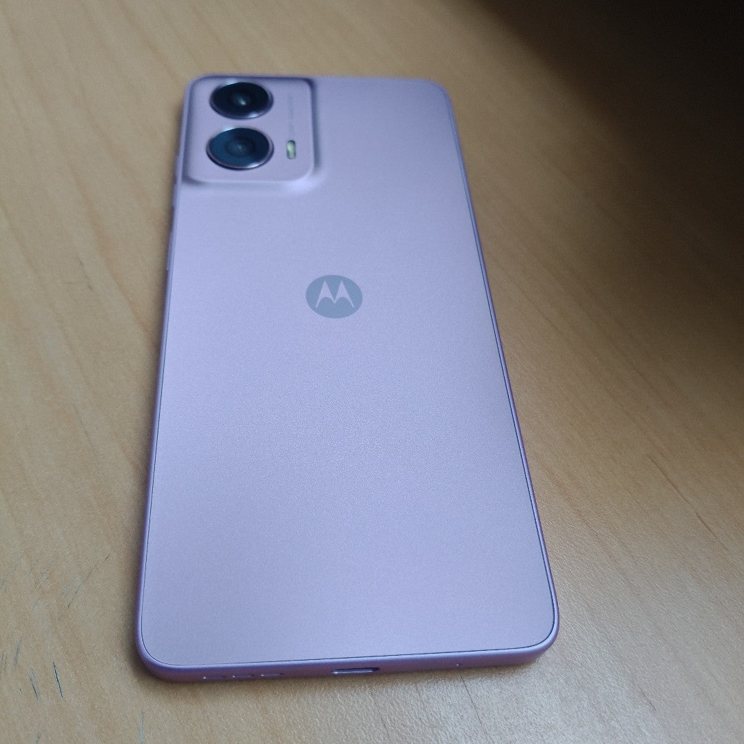 CELULAR MOTOROLA MOTO G24 XT2423-1 (2024) 256 GB 4 GB RAM (SEMINUEVO)