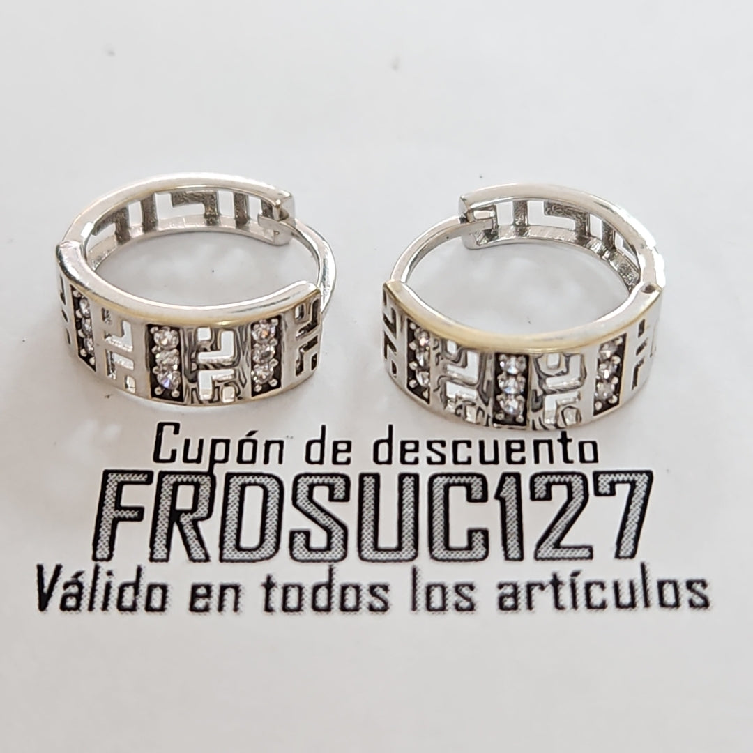 ARETES PAR ORO BLANCO 14 K 2.3 GRMS (SEMINUEVO)