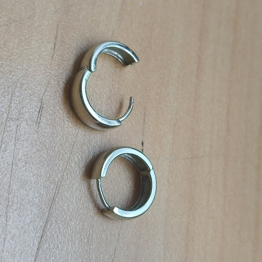 ARRACADAS PAR ORO, ORO BLANCO 14 K 2.6 GRMS (SEMINUEVO)