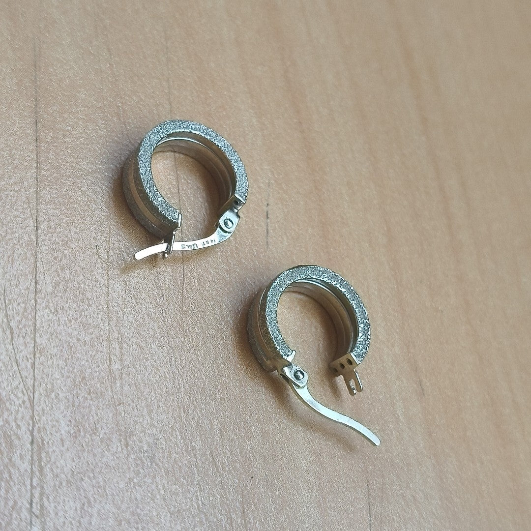 ARRACADAS PAR ORO, ORO BLANCO 14 K 1.7 GRMS (SEMINUEVO)