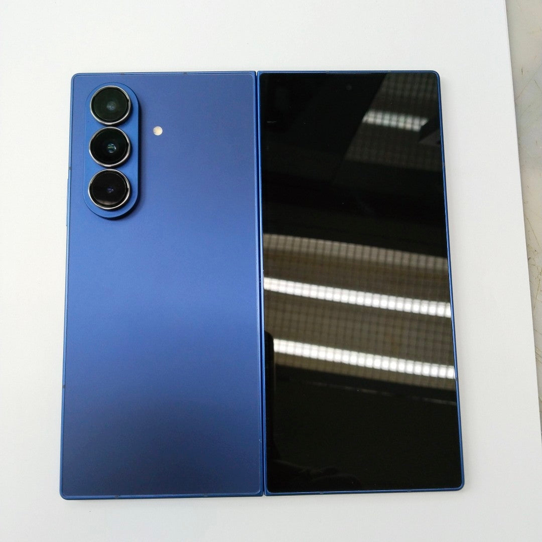 CELULAR SAMSUNG GALAXY Z FOLD7 SM-F966B (2025) 1 TB 16 GB RAM (SEMINUEVO)