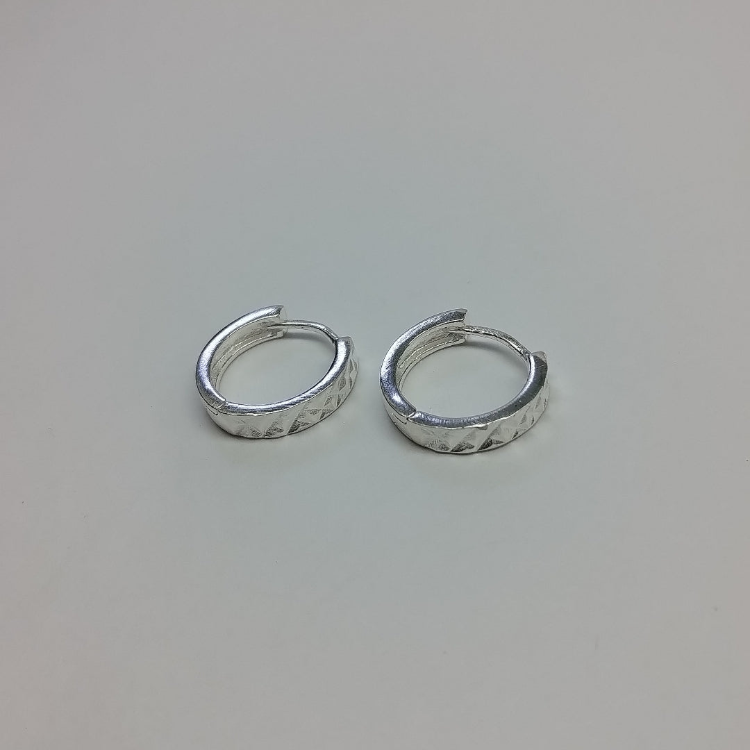 ARRACADAS LABRADAS PLATA .925 3.2 GR (NUEVO)