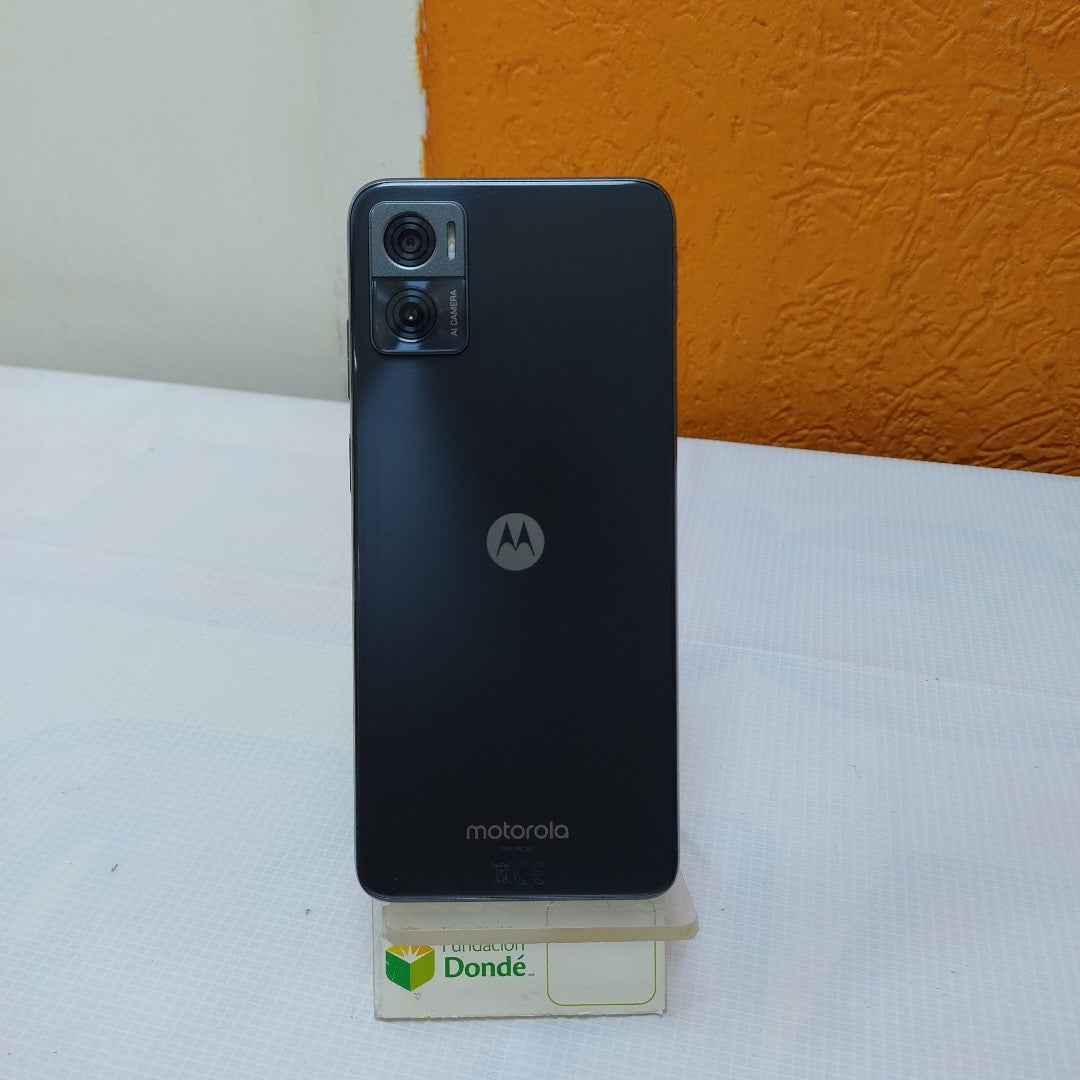 CELULAR MOTOROLA MOTO E22I XT2239-17 64 GB 2 GB RAM (SEMINUEVO)