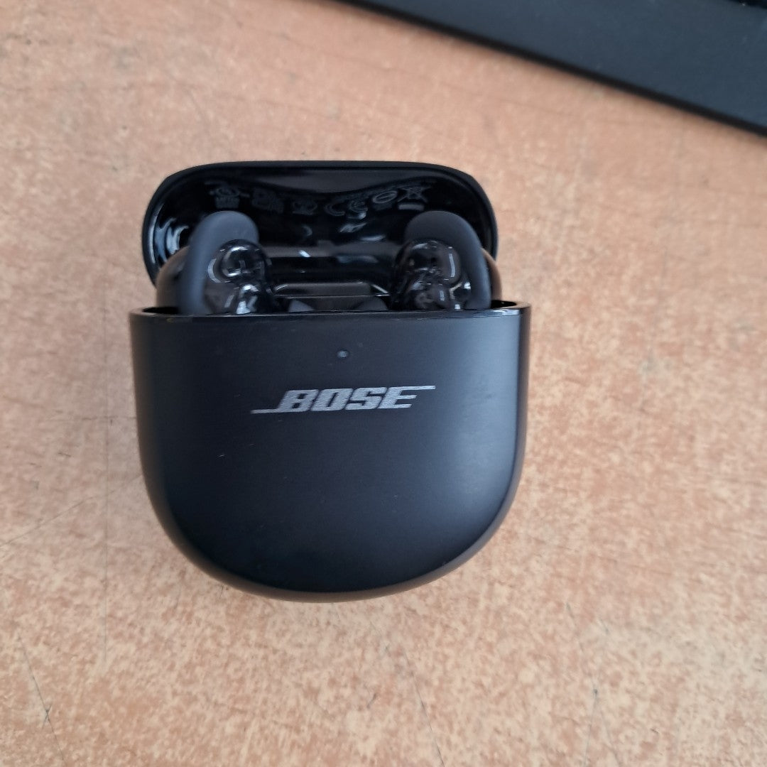 AUDIFONOS BOSE QUIETCOMFORT ULTRA INALAMBRICO IN EAR (SEMINUEVO)