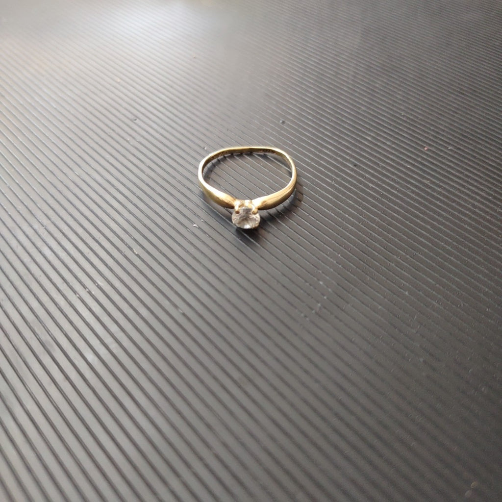 ANILLO ORO 10 K 1.1 GRMS (SEMINUEVO)