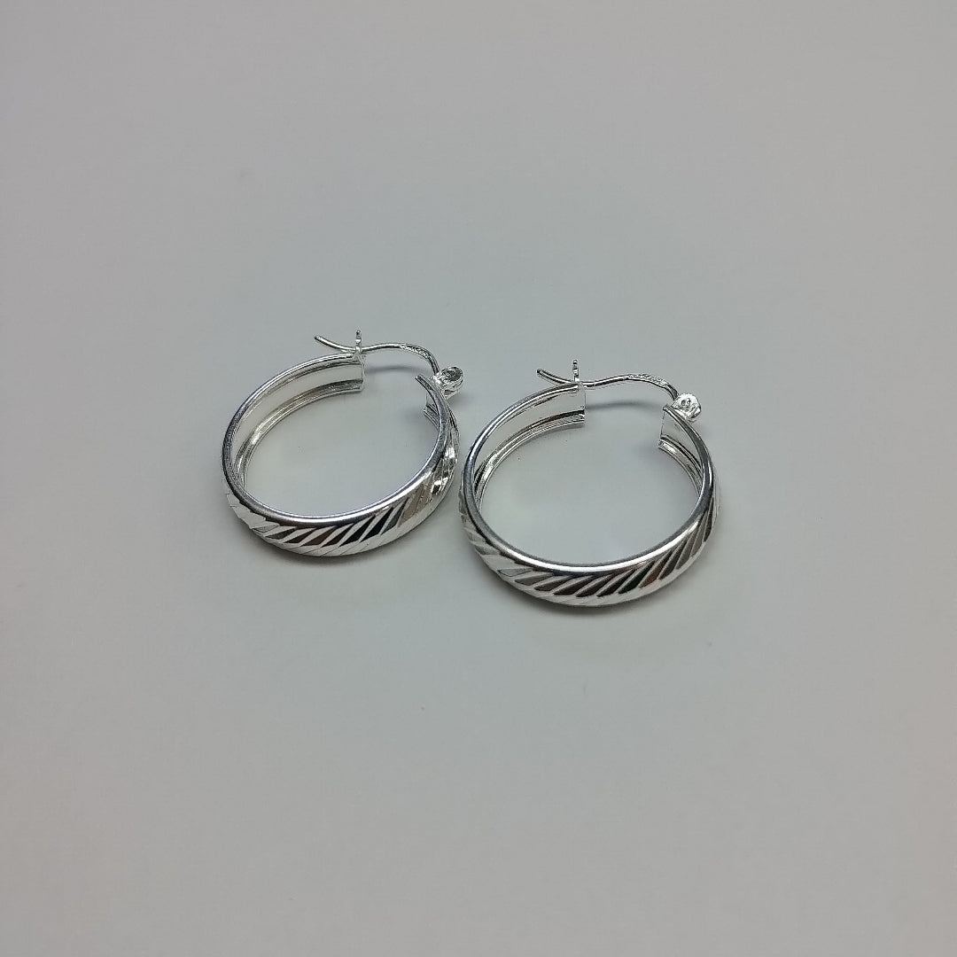PAR ARRACADAS LABRADAS PLATA .925 2.4 GR (NUEVO)