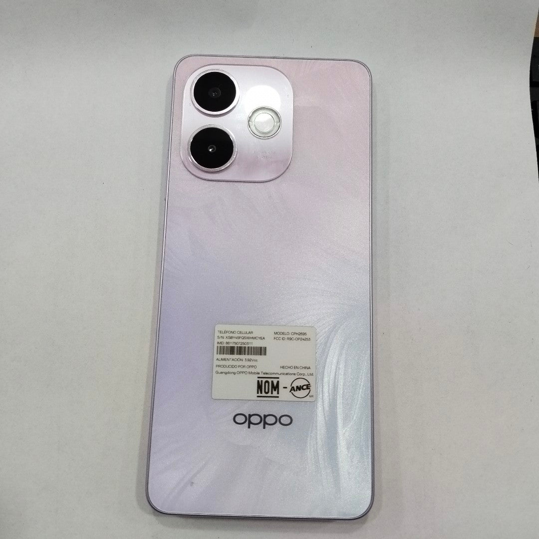 CELULAR OPPO  A5 PRO 5G CPH2695 (2025) 256 GB 8 GB RAM (SEMINUEVO)