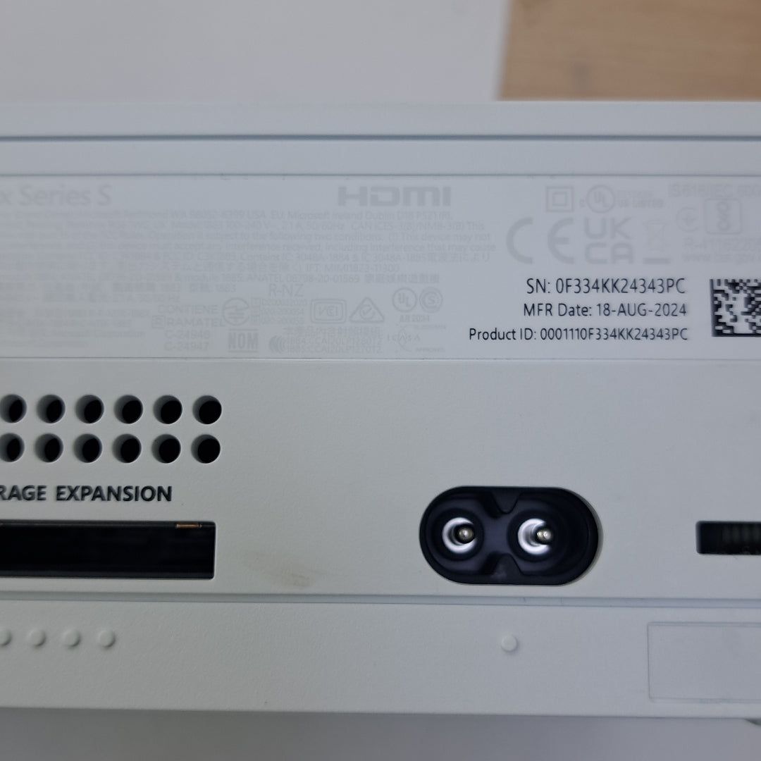 CONSOLA DE VIDEOJUEGO MICROSOFT XBOX SERIES X 1 TB SSD (SEMINUEVO)