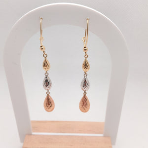 ARETES PAR ORO COMBINADO 14 K 2.6 GRMS (SEMINUEVO)
