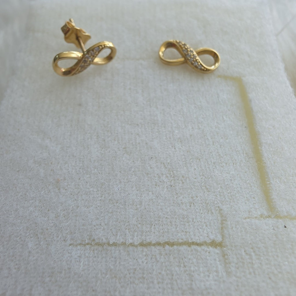 BROQUELES PAR ORO 14 K 1.5 GRMS (SEMINUEVO)