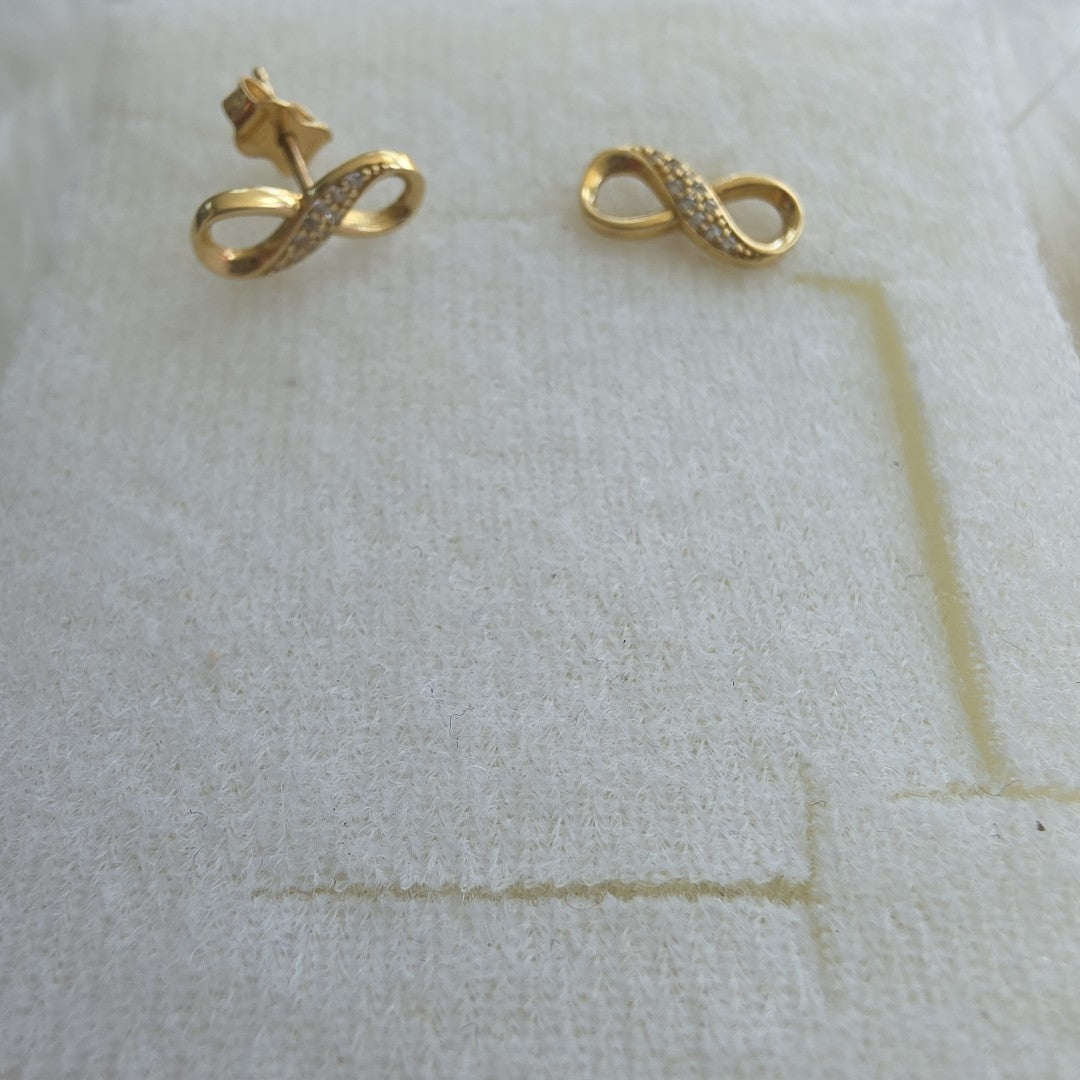 BROQUELES PAR ORO 14 K 1.5 GRMS (SEMINUEVO)
