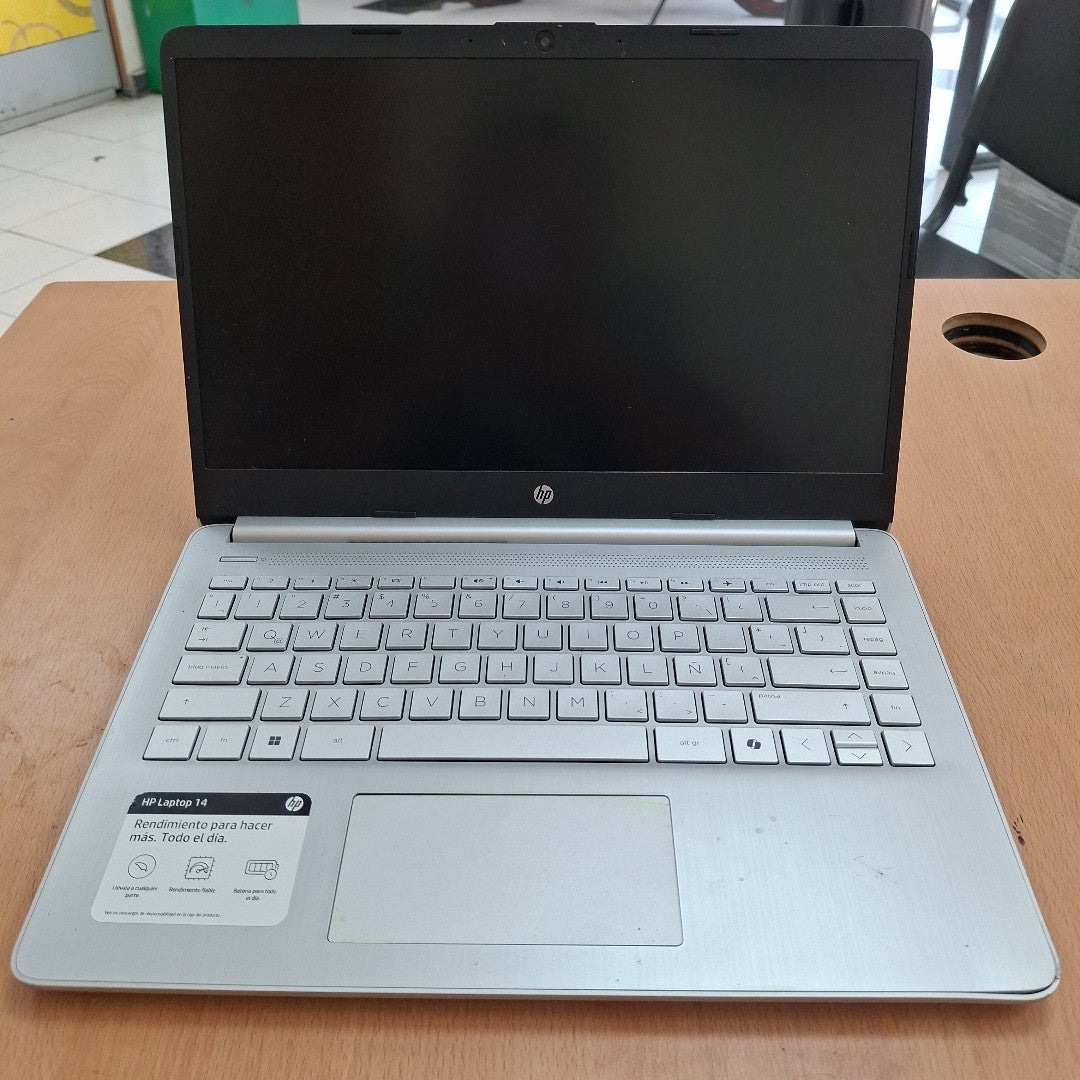 LAPTOP HP 14-DQ6000LA (2025) 128 GB SSD 4 GB RAM (SEMINUEVO)