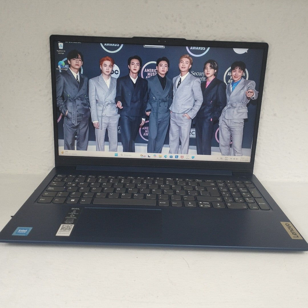 LAPTOP LENOVO IDEAPAD SLIM 3 15IAN8 (2024) 256 GB SSD 8 GB RAM (SEMINUEVO)