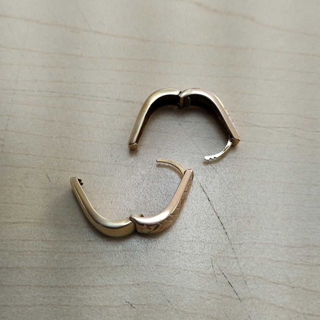 ARRACADAS PAR ORO COMBINADO 14 K 3.4 GRMS (SEMINUEVO)