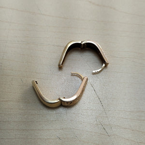 ARRACADAS PAR ORO COMBINADO 14 K 3.4 GRMS (SEMINUEVO)