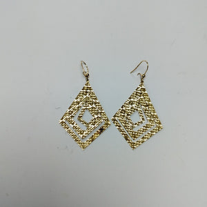 ARETES PAR ORO 14 K 5,00 GRMS (SEMINUEVO)