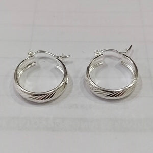 PAR ARRACADAS LABRADAS PLATA .925 2.2 GR (NUEVO)