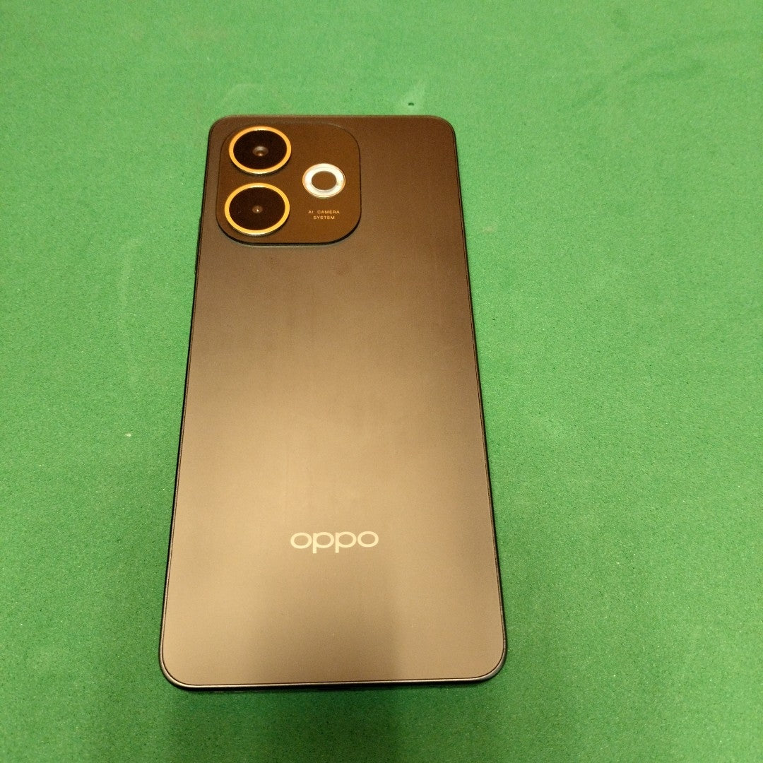 CELULAR OPPO A5 PRO 5G CPH2695 (2025) 256 GB 8 GB RAM (SEMINUEVO)