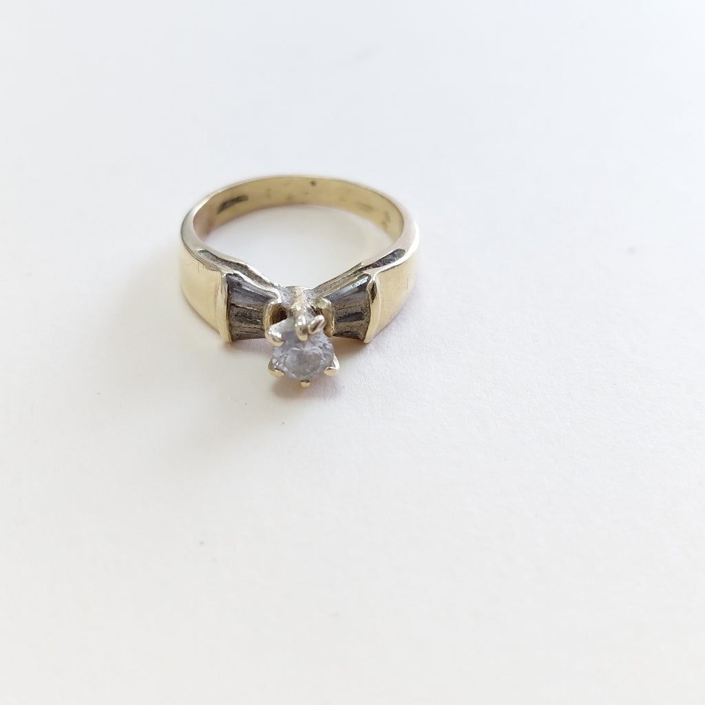 SOLITARIO ORO 14 K 3.6 GRMS (SEMINUEVO)