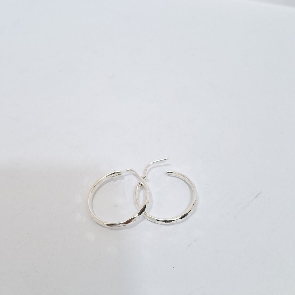 PAR ARRACADAS FACETADA PLATA .925 2.1 GR (NUEVO)