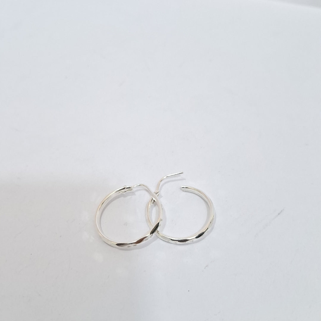PAR ARRACADAS FACETADA PLATA .925 2.1 GR (NUEVO)