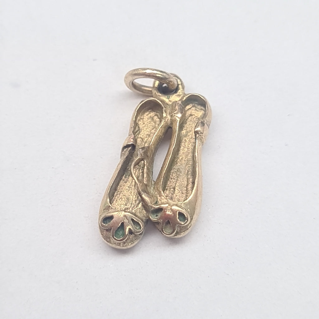 DIJE ORO 14 K 1.3 GRMS (SEMINUEVO)