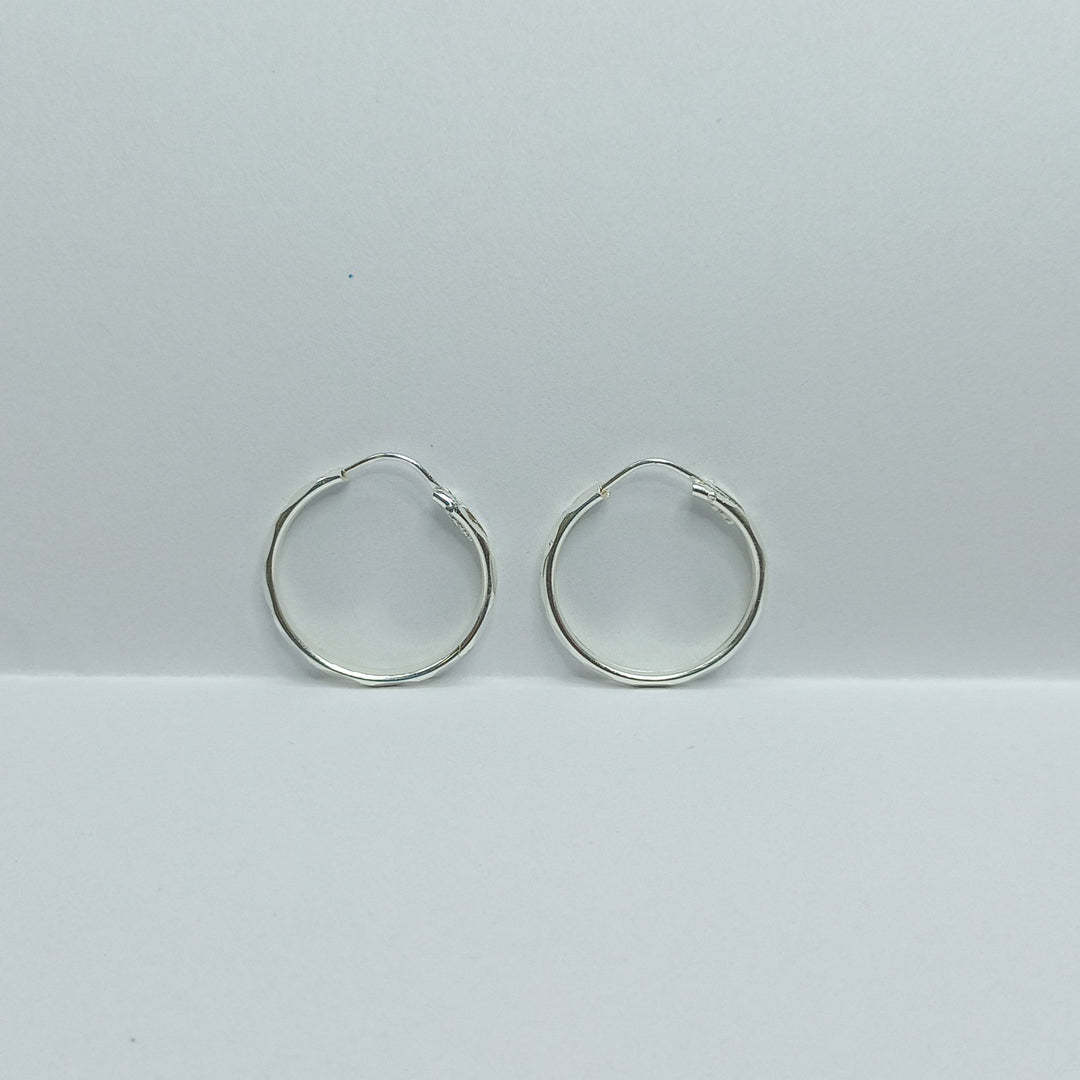 PAR ARRACADAS FACETADA PLATA .925 2.1 GR (NUEVO)