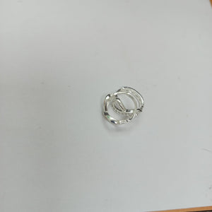 HUGGIES INFINITO CIRCONIAS PLATA .925 2.4 GR (NUEVO)