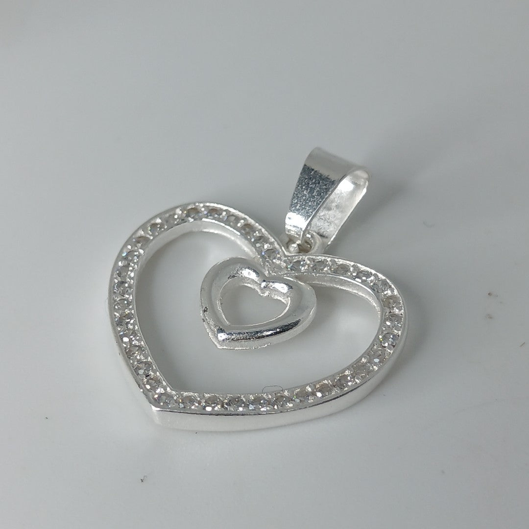 DIJE CORAZON C/CIRCONIAS PLATA .925 2.7 GR (NUEVO)