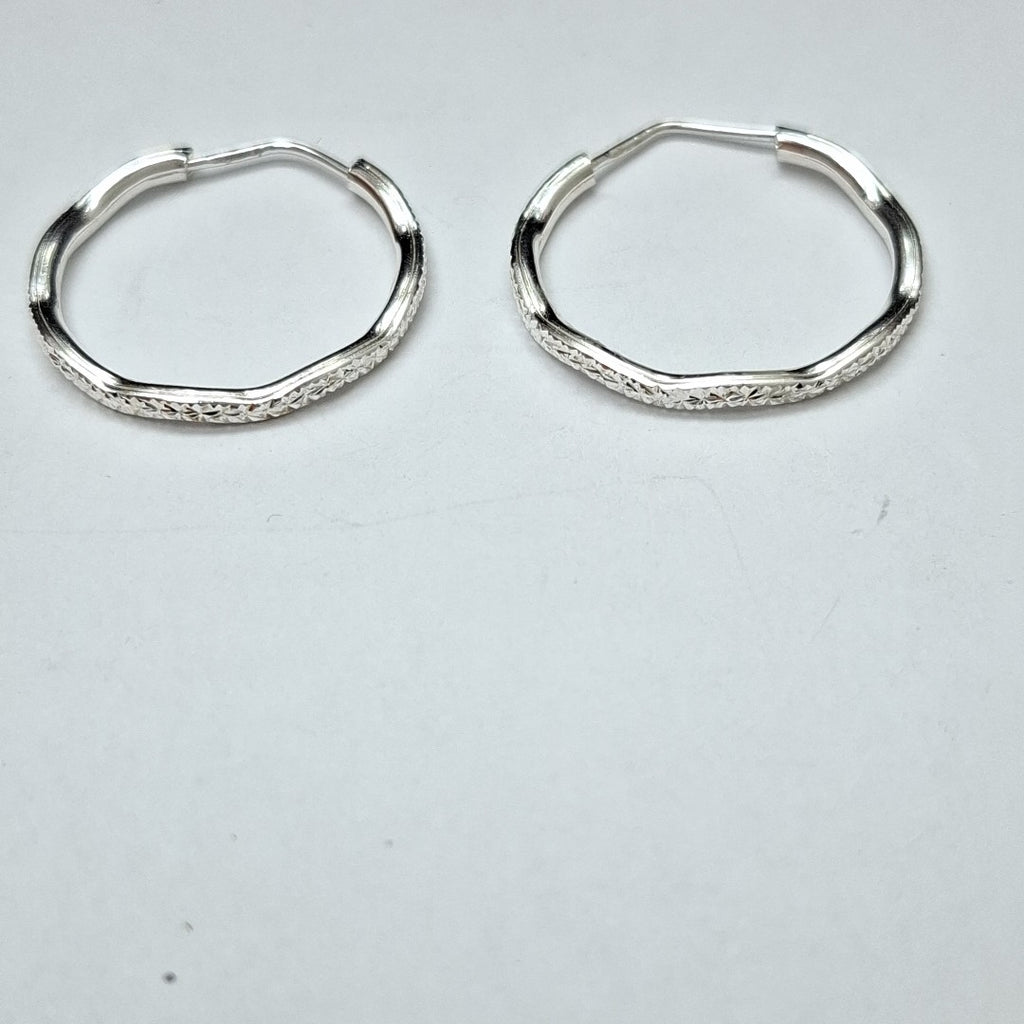 PAR ARRACADAS LABRADAS PLATA .925 2.5 GR (NUEVO)