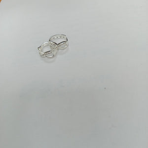 HUGGIES INFINITO CIRCONIAS PLATA .925 2.4 GR (NUEVO)