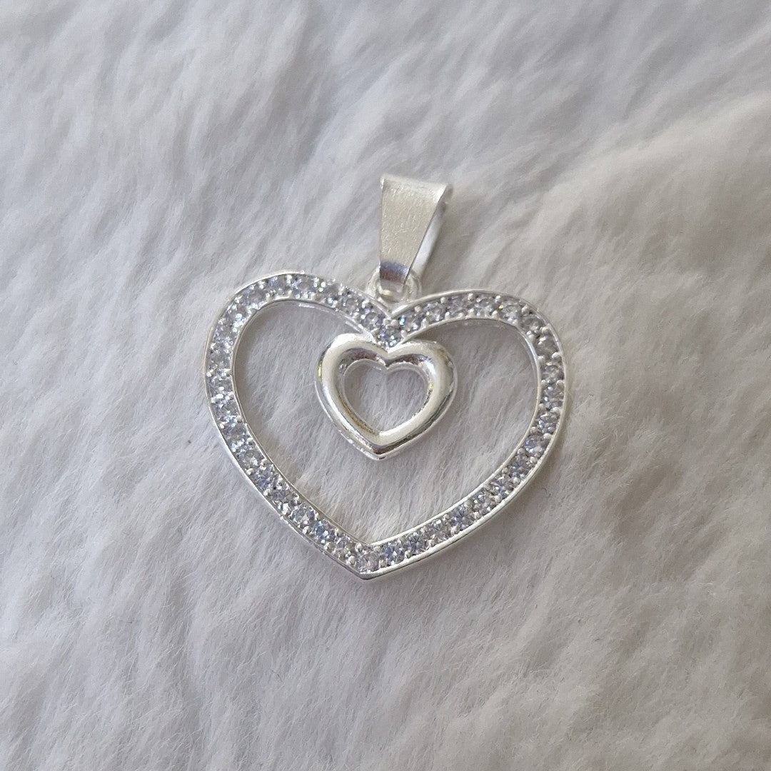 DIJE CORAZON C/CIRCONIAS PLATA .925 2.8 GR (NUEVO)