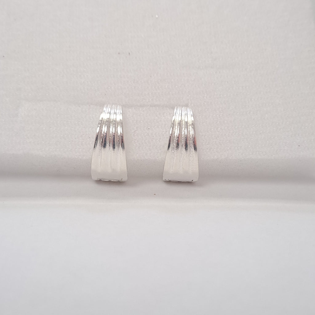 ARRACADAS PLATA .925 2.8 GR (NUEVO)