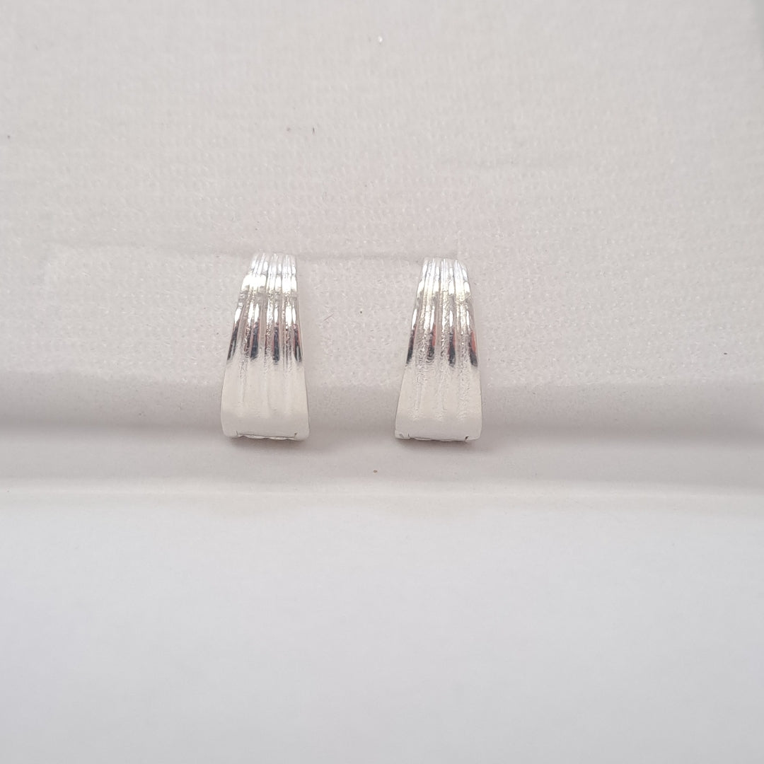 ARRACADAS PLATA .925 2.8 GR (NUEVO)