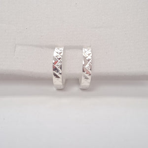 ARRACADAS LABRADAS PLATA .925 3.4 GR (NUEVO)