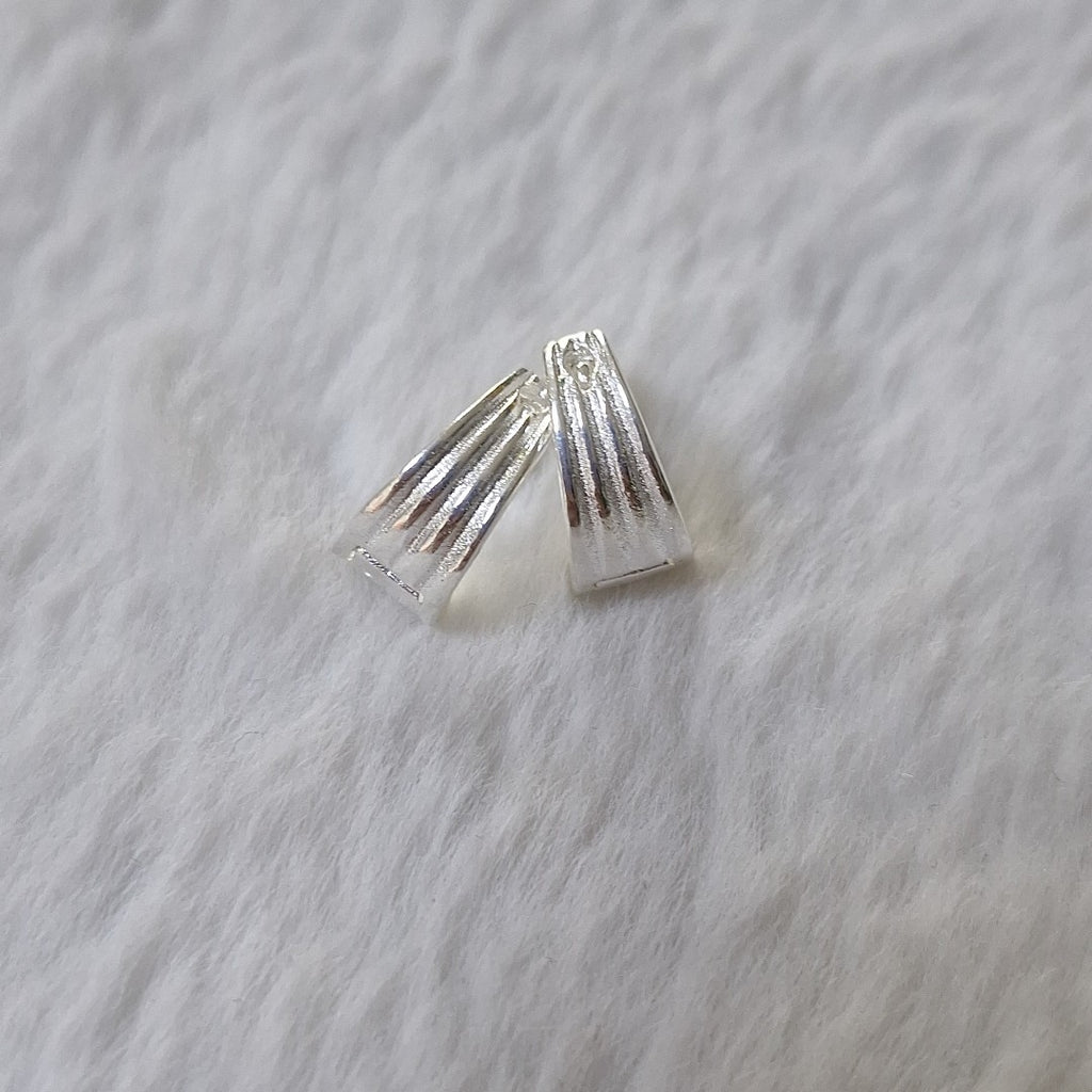 ARRACADAS PLATA .925 2.8 GR (NUEVO)
