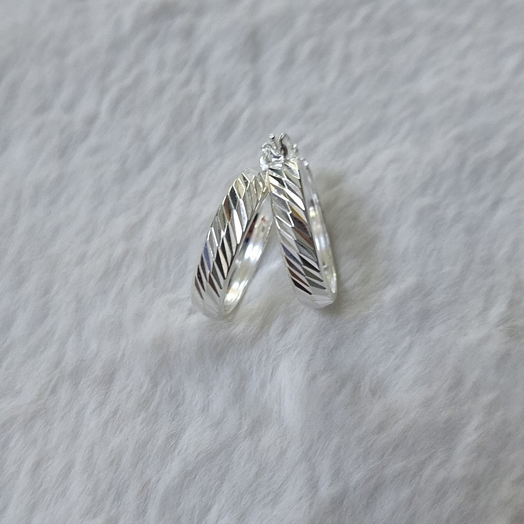 PAR ARRACADAS LABRADAS PLATA .925 2.4 GR (NUEVO)