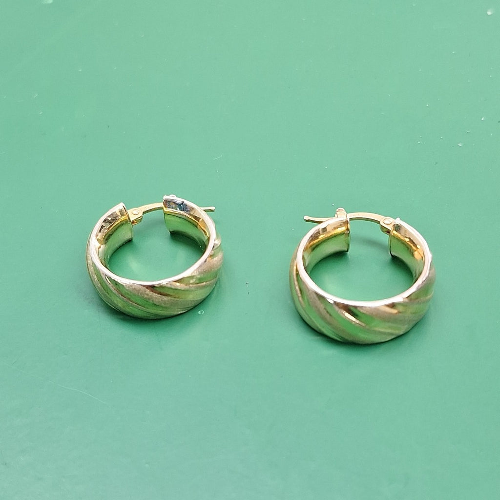 ARRACADAS PAR ORO 14 K 3.5 GRMS (SEMINUEVO)