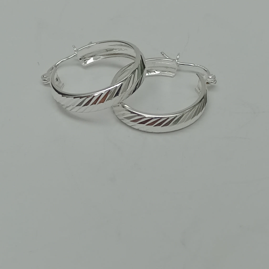 PAR ARRACADAS LABRADAS PLATA .925 2.4 GR (NUEVO)