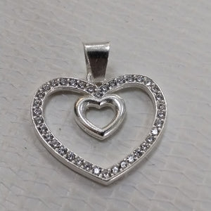 DIJE CORAZON C/CIRCONIAS PLATA .925 2.7 GR (NUEVO)