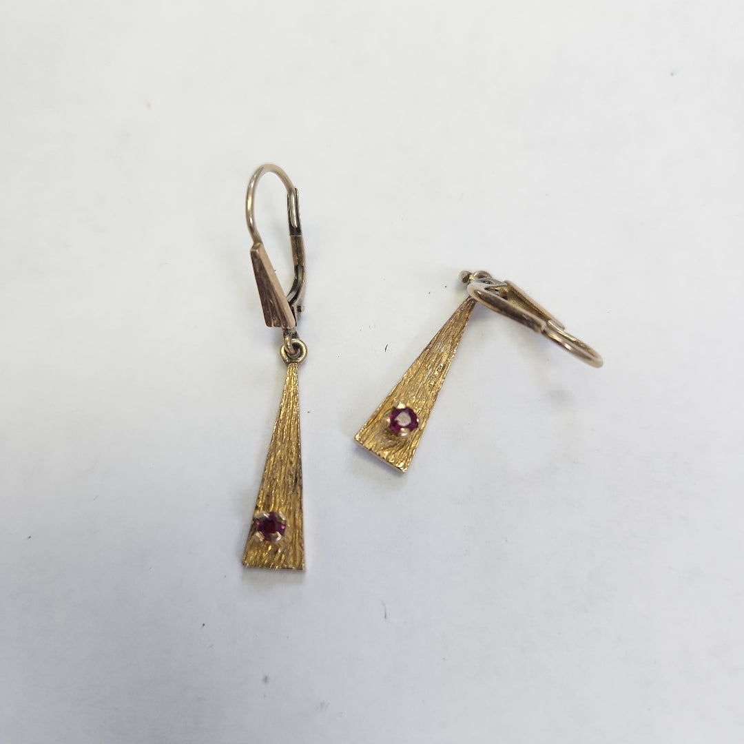 ARETES PAR ORO 8 K 2.3 GRMS (SEMINUEVO)