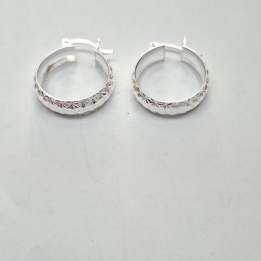 PAR ARRACADAS FACETADAS PLATA .925 3.3 GR (NUEVO)