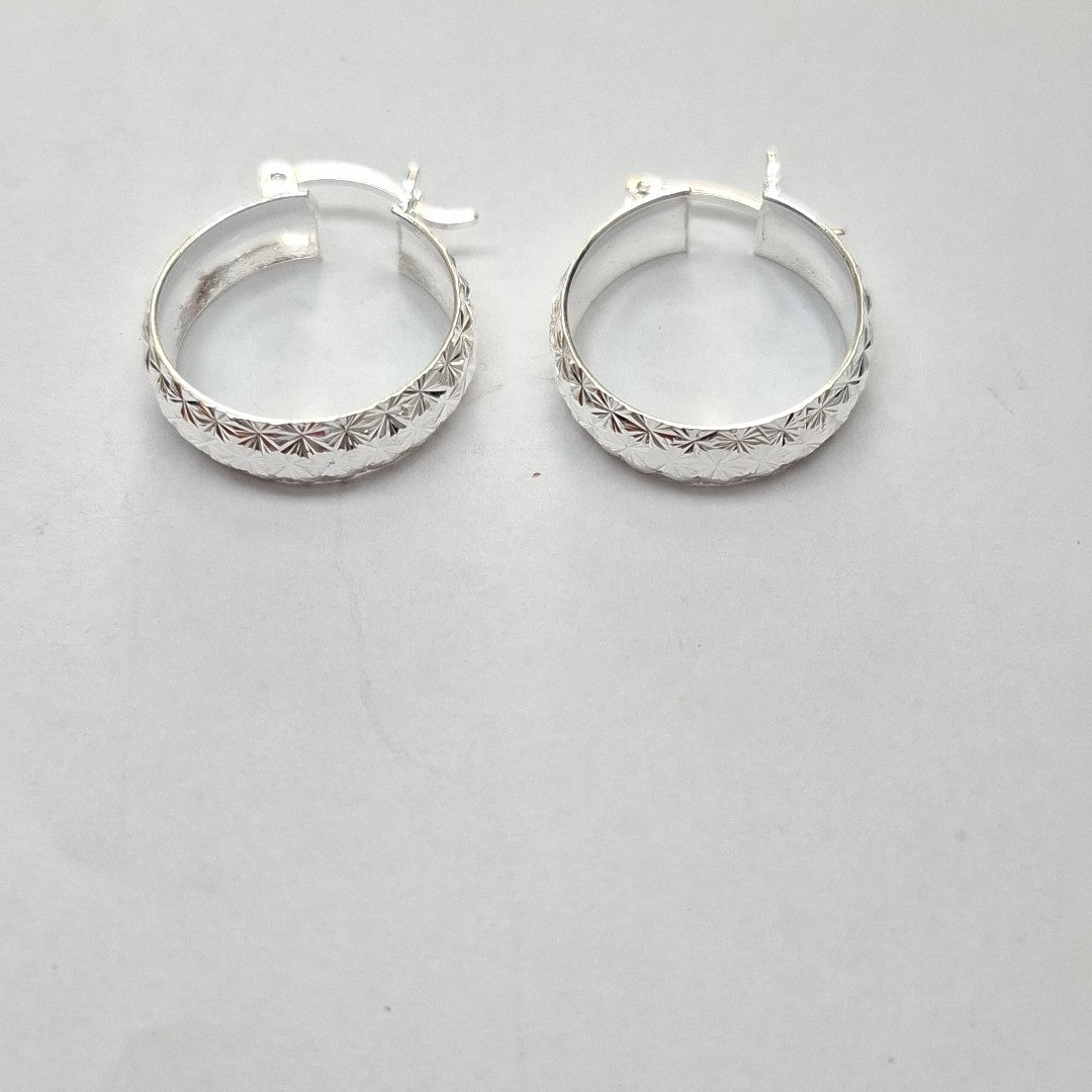 PAR ARRACADAS FACETADAS PLATA .925 3.3 GR (NUEVO)