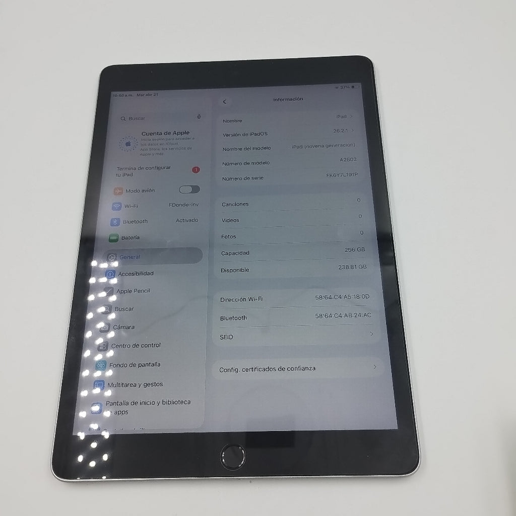 TABLETA APPLE IPAD 9 A2602 256 GB 3 GB RAM (SEMINUEVO)