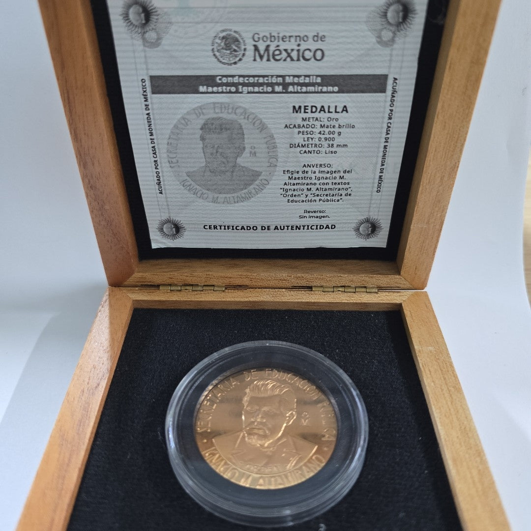 MEDALLA CONMEMORATIVA ORO 21 K 42 GRMS (SEMINUEVO)