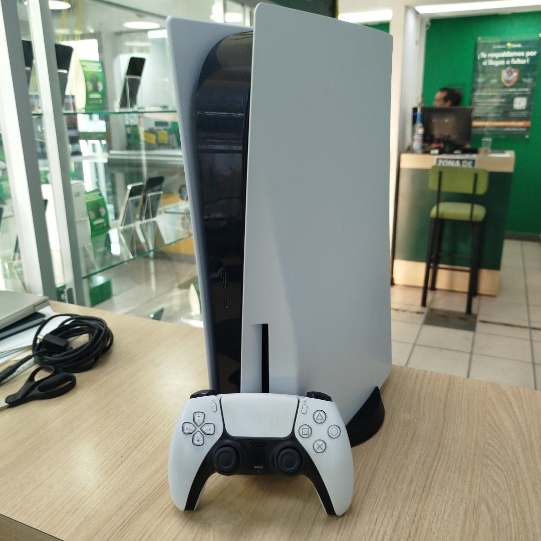 CONSOLA DE VIDEOJUEGO SONY PS5 825 SSD (SEMINUEVO)
