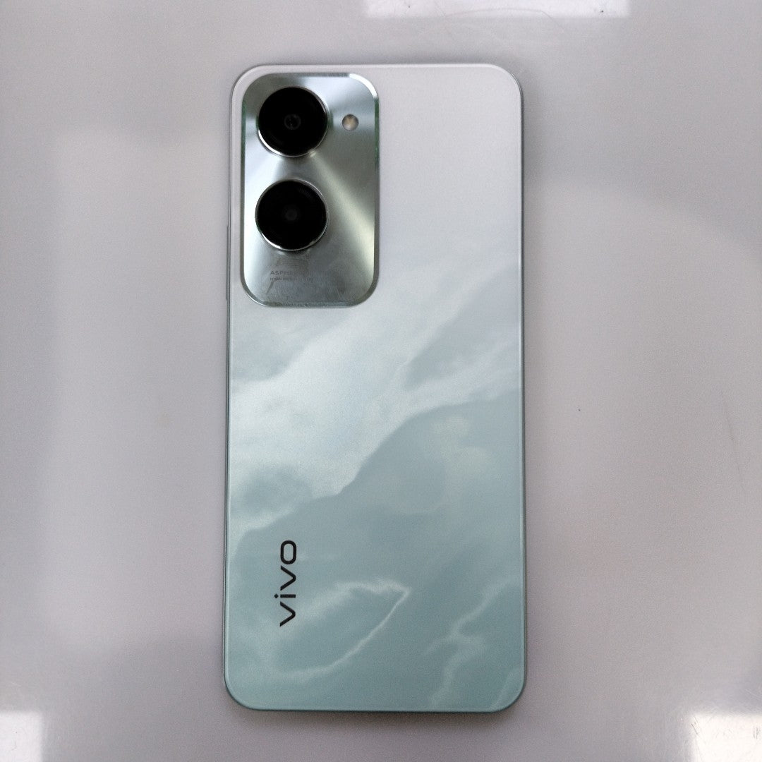 CELULAR VIVO Y18 V2333 256 GB 8 GB RAM (SEMINUEVO)