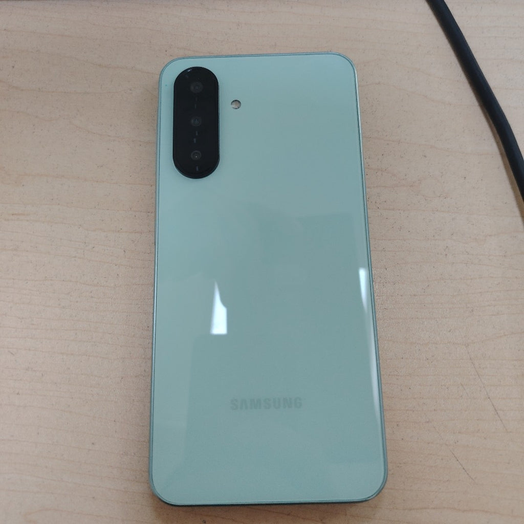 CELULAR SAMSUNG GALAXY A26 5G SM-A266M (2025) 128 GB 6 GB RAM (SEMINUEVO)
